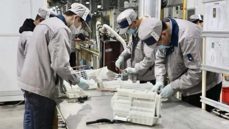 根据GB/T标准，变频器模拟量输入精度分为以下几个等级：